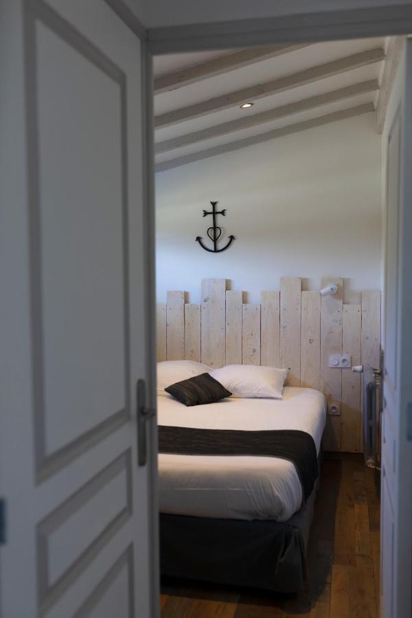 Logis Le Nid Du Pont De Gau Aparthotel Saintes-Maries-de-la-Mer Exterior photo