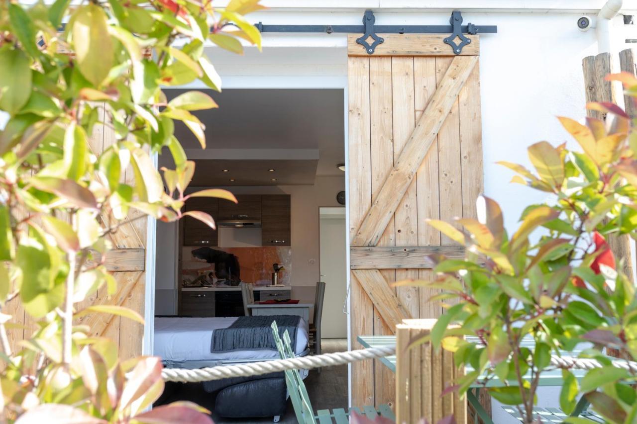 Logis Le Nid Du Pont De Gau Aparthotel Saintes-Maries-de-la-Mer Exterior photo