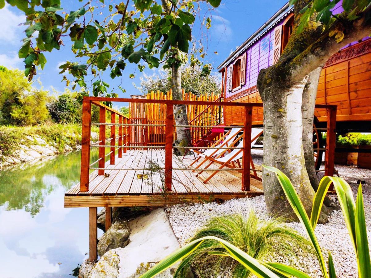 Logis Le Nid Du Pont De Gau Aparthotel Saintes-Maries-de-la-Mer Exterior photo