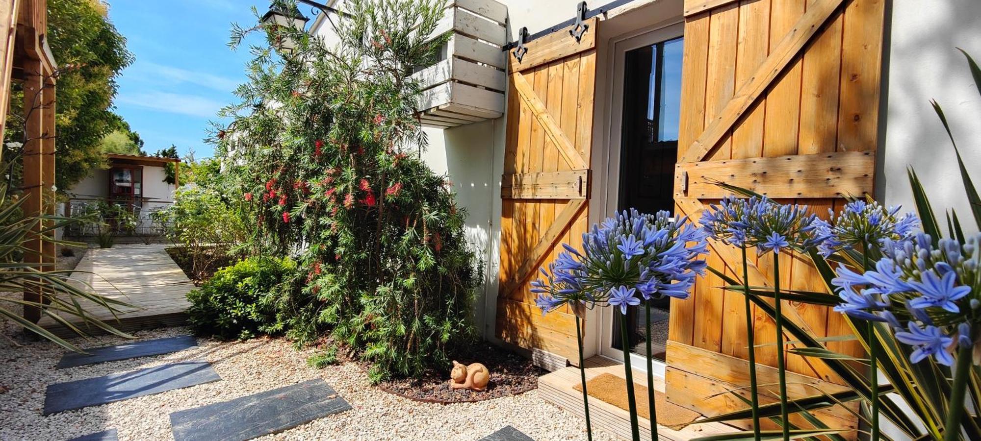 Logis Le Nid Du Pont De Gau Aparthotel Saintes-Maries-de-la-Mer Exterior photo