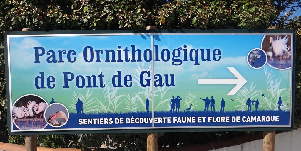 Logis Le Nid Du Pont De Gau Aparthotel Saintes-Maries-de-la-Mer Exterior photo
